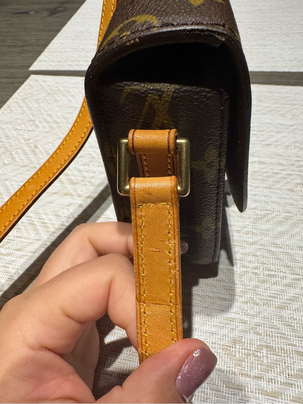 Louis Vuitton Monogram Saint Cloud PM Crossbody - Picture 4 of 11